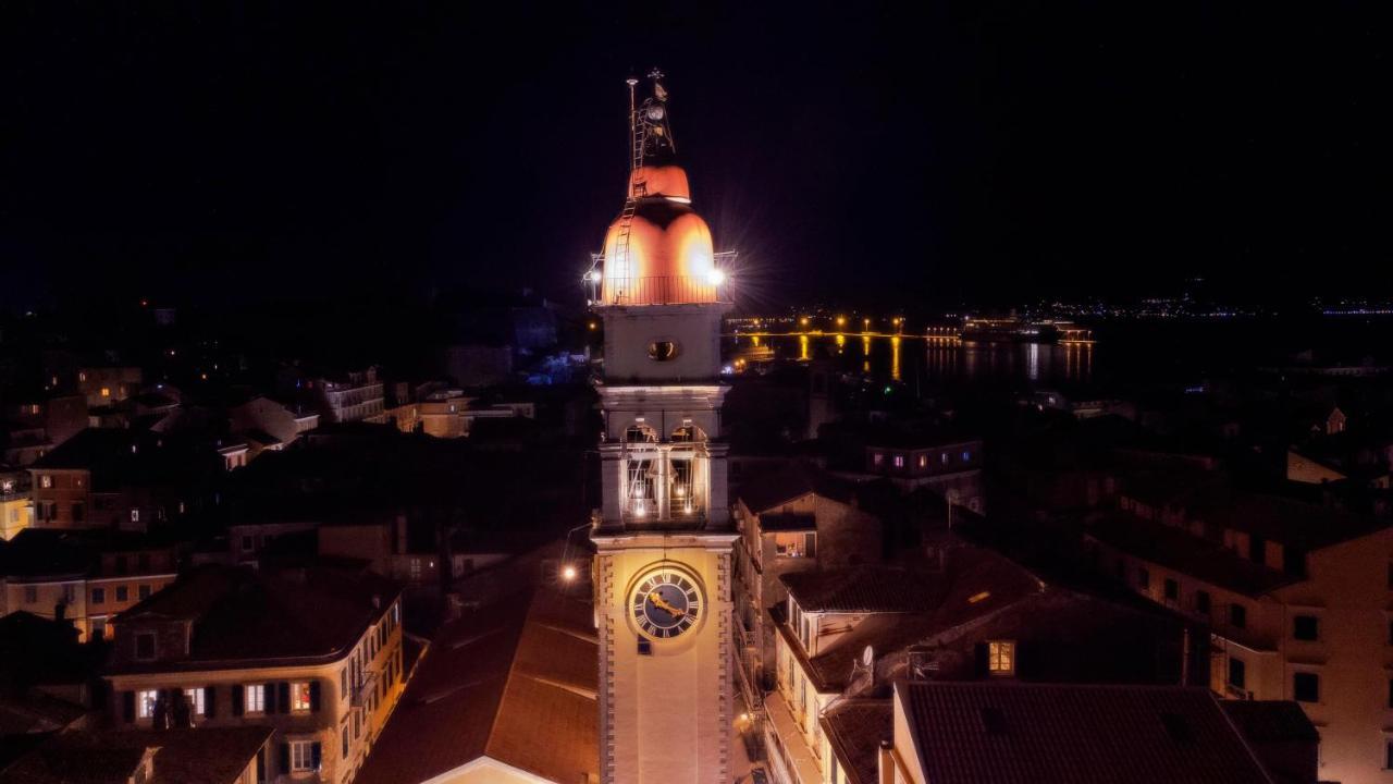 The Heritage Penthouse! Old City Centre Corfu  Luaran gambar