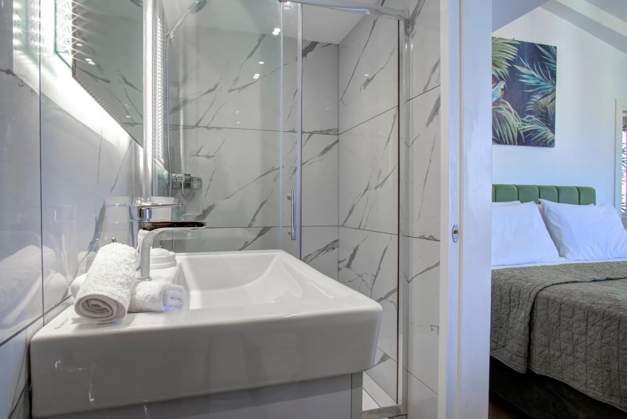 The Heritage Penthouse! Old City Centre Corfu  Luaran gambar