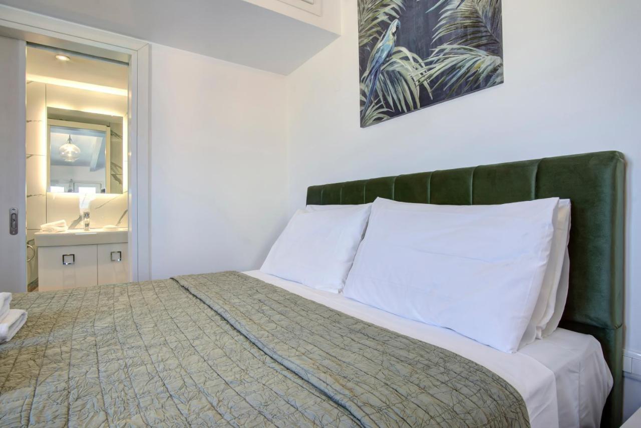 The Heritage Penthouse! Old City Centre Corfu  Luaran gambar