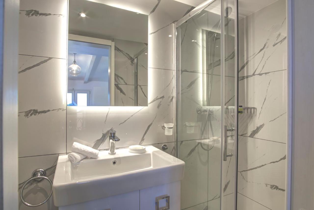 The Heritage Penthouse! Old City Centre Corfu  Luaran gambar